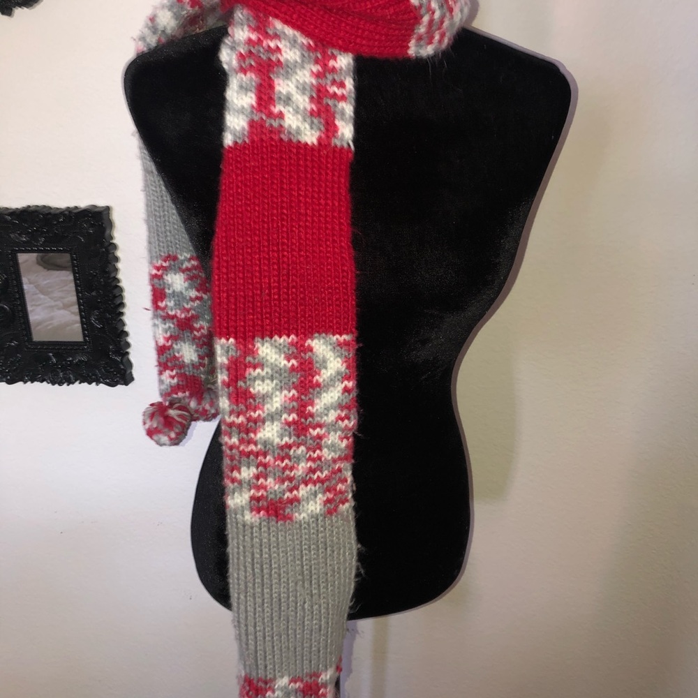 Ohio State colored scarf 🧣